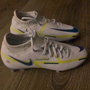 Brand new, Nike soccer cleats!